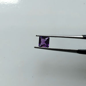 Cuarzo Amatista Africano Natural de 4 mm, Corte Princesa Cuadrado, Piedras Preciosas Sueltas de la Mejor Calidad para la Fabricación de Joyas - Product Image 1