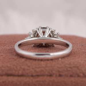 Bague de mariage en diamant de laboratoire améliorée Bague de fiançailles en forme de neige Cadeaux d'anniversaire pour les femmes Bagues de mariage à la mode - Product Image 3