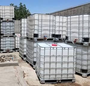 Réservoir IBC industriel de 1000 litres en polypropylène, conteneur de liquide en vrac avec pompe pour un transport sécurisé - Product Image 4