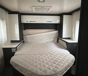 รถบ้านเคลื่อนที่แบบออฟโรด 4x4 ทันสมัย คุณภาพดี สำหรับการตั้งแคมป์และการใช้งานกับรถบรรทุก บ้านเคลื่อนที่กลางแจ้ง - Product Image 5