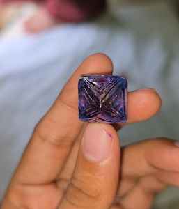 Blue Raw Moissanite Rough pour la fabrication de bijoux faits à la main avec soin - Product Image 6