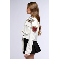 Veste en jean pour femmes tendance avec broches brodées à la main, coton respirant, vêtements d'extérieur vintage personnalisés