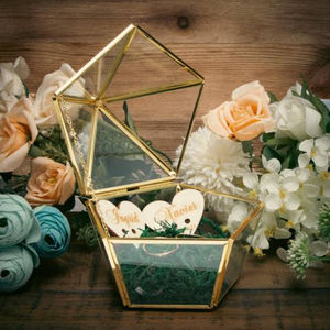 Boîte à bijoux en verre hexagonale faite à la main en gros, cadre en laiton doré, verre transparent, boîte de rangement pour bagues, souvenirs, organisateur, en vente - Product Image 6