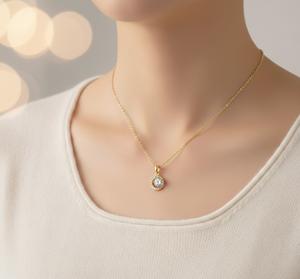 Collar con Colgante de Plata de Ley 925 con Moissanita de 2.00 Quilates en Forma de Luna Creciente, Elegante y Ligero, Regalo de Lujo para Bodas y Fiestas para Mujer - Product Image 6