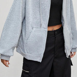 Sweats à capuche à épaules tombantes pour femmes avec logo personnalisé fermeture éclair surdimensionnée parfaite pour les vêtements de rue quotidiens décontractés et de remise en forme - Product Image 5