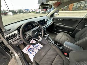 <span class=keywords><strong>Kia</strong></span> <span class=keywords><strong>Rio</strong></span> FWD 2024 d'occasion, intérieur clair, sièges en tissu, SUV, toit ouvrant, camionnette, au meilleur <span class=keywords><strong>prix</strong></span>, voiture de qualité - Product Image 4