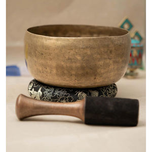 Cuenco Tibetano de Acero Inoxidable Pulido, Económico, con Sonido Rico, Hecho a Mano, para Meditación, Yoga, Sanación y Terapia de Sonido - Product Image 1