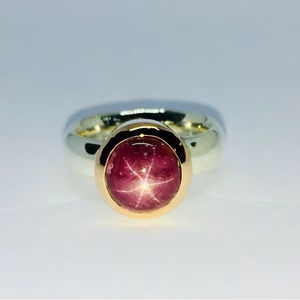 Anillo de Compromiso con Rubí Estrella Natural Certificado de 10x10 MM, Engaste en Bisel, Certificado por Terceros, Plata 925, Estilo Vintage, Chapado en Oro - Product Image 1