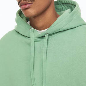 Últimas sudaderas con capucha de gran tamaño de invierno con cuello con capucha de patrón sólido para uso al aire libre Hecho en Pakistán - Product Image 5