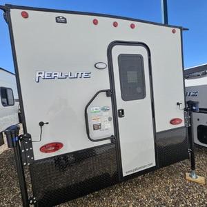 Tendance Actuelle : Camping-car et Caravane d'occasion 2024 Palomino REAL LITE HS-1806 - Product Image 4