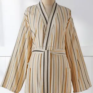 Bata de Baño Tejida 100% Algodón para Mujer y Hombre, Transpirable, de Secado Rápido, Larga, para Verano/Primavera, Hecha en Turquía - Product Image 4