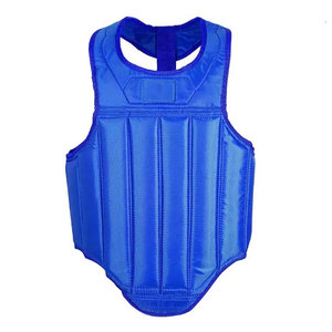 Protège-poitrine en cuir de haute qualité pour l'entraînement de boxe, léger, écologique, personnalisable, fabriqué au Pakistan - Product Image 1