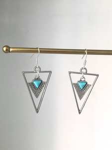 Boucles d'oreilles pendantes en argent sterling 925, élégantes, pour fêtes chrétiennes, avec labradorite naturelle triangulaire de 5 mm, bijoux vintage en pierres précieuses, pierre de naissance - Product Image 2