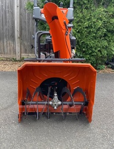 เครื่องเป่าหิมะไฟฟ้า Toro Power Max 828 ขนาด 28 นิ้ว กำลังขับเคลื่อน 2 ระดับ ใบมีดเหล็กหยัก แรงดันปานกลาง รับประกัน 1 ปี - Product Image 3