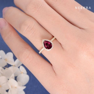 Handmade 6*8 Mm Hình Quả Lê Phòng Thí Nghiệm-Grown <span class=keywords><strong>Ruby</strong></span> 10K Rắn Rose Gold Nhẫn Cổ Điển <span class=keywords><strong>Ruby</strong></span> Solitaire Halo Nhẫn-Đá Quý Thay Thế Tùy Chọn - Product Image 5