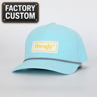 Casquette de baseball unisexe réglable à 5 panneaux en polyester avec logo en patch de caoutchouc imperméable, motif fruit sportif, découpe laser et trous, vente en gros