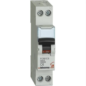 Bticino สวิตช์ magnetothermal 1-POLE พร้อมเส้นโค้งกลาง c btdin RS FC881C 25 Amps วงจรเบรคเกอร์แพ็ค1ชิ้น - Product Image 1