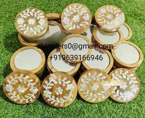 Espejo de Vanidad Mini de Madera Artesanal de Lujo con Incrustaciones de Nácar Elegante, Diseño Ecológico, Personalizado para - Product Image 1