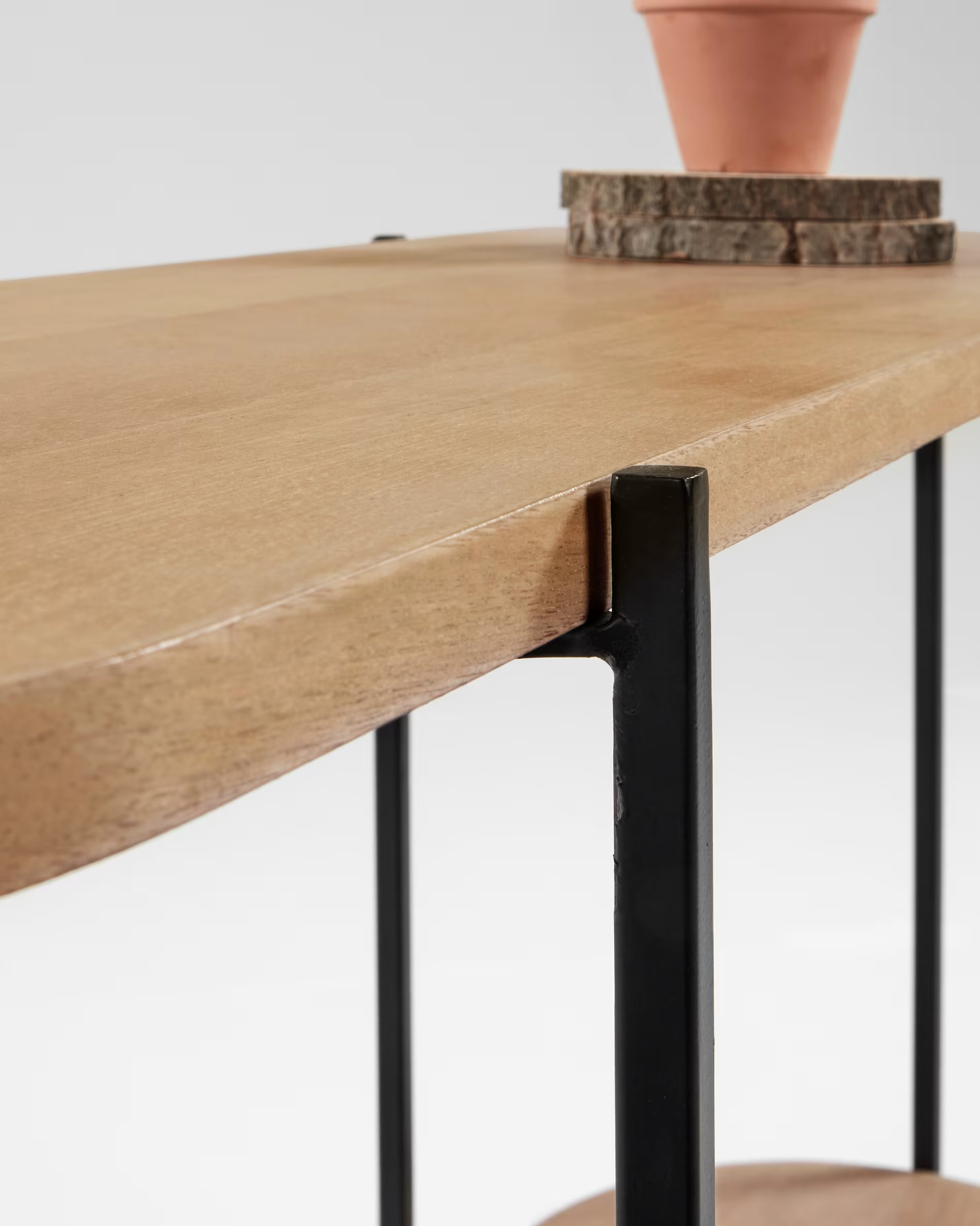 Natural Wood, Black metal