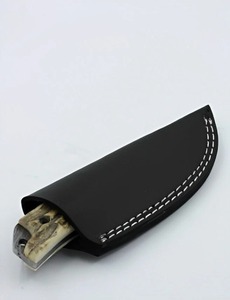 Couteau de skinner en acier damas Full Tang fait à la main avec manche en corne de taureau et gaine en cuir supporté par l'OEM - Product Image 6