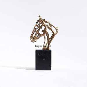 Caballo de aluminio Escultura de metal decoración de oficina y sala de estar Decoración de Arte de metal - Product Image 2