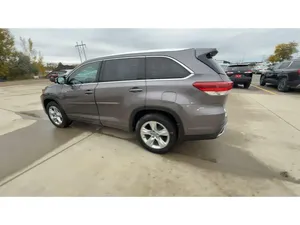 โตโยต้า ไฮแลนเดอร์ ลิมิเต็ด ปี 2019 ราคาไม่แพง - Product Image 3