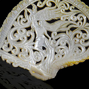 Ornement sculpté en coquillage Angel Knight and Bird, bijoux en coquillage, en forme de feuille avec motif de coquillage - Product Image 2