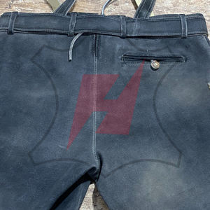 Lederhosen traditionnel bavarois pour homme, fait main, de haute qualité, en cuir suédé durable, avec logo et broderie personnalisés - Product Image 5