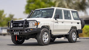 2022 CRUISER LC76 4.2D (DISPONIBLE CON VOLANTE A LA IZQUIERDA Y A LA DERECHA) - Product Image 3