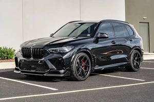 รถบีเอ็มดับเบิลยู X5 M คอมเพททิชั่น ปี 2023 ปรับแต่งพิเศษ สภาพดีเยี่ยม พร้อมใบรับรองความสะอาด  เกียร์อัตโนมัติ เครื่องยนต์เทอร์โบ ขับเคลื่อนสี่ล้อ ล้อแม็ก R19 สีดำ  พวงมาลัยซ้าย - Product Image 4