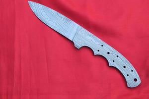 Cuchillas en blanco de acero inoxidable de Damasco, cuchillo de caza personalizado hecho a mano, cuchillas en blanco Tang completas - Product Image 3