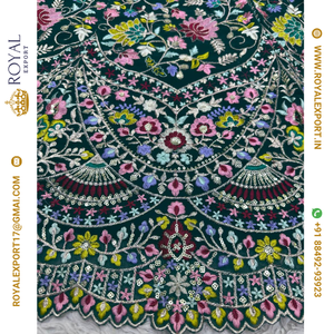 Présentation de la nouvelle lourde fausse Georgette Lehenga Choli avec fil de travail Dupatta - Product Image 5