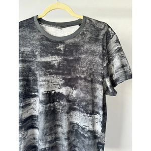 Camiseta de Algodón 100% de Peso Pesado con Logotipo Personalizado del Fabricante, Estampado Gráfico, Cuello Redondo, Corte Regular para Hombre - Product Image 3