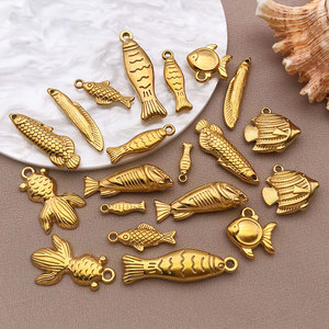 Pendentifs personnalisés en acier inoxydable 316L plaqué or 14k 18k, anti-ternissement, en forme de poisson, pour la fabrication de colliers, bracelets et bijoux - Product Image 2