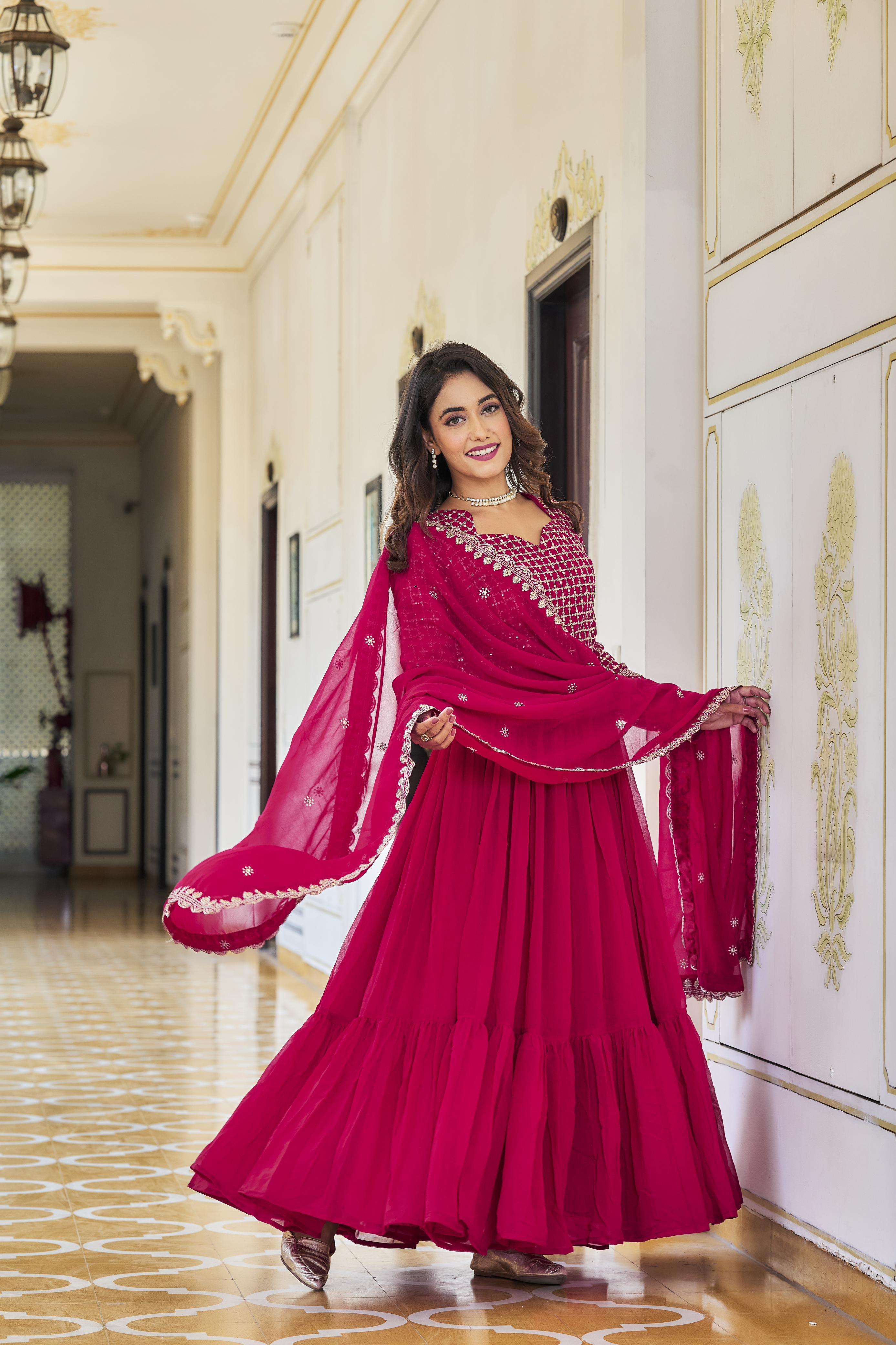 สีแดงม่วง