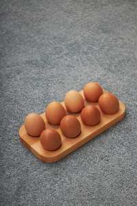 Porte-oeufs en bois massif - Product Image 2