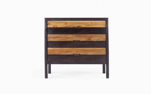 Commode pour chambre à coucher avec un design élégant et intemporel et un grand rangement pour les intérieurs modernes et classiques - Product Image 5