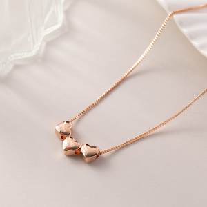 Design contrattato a forma di cuore minimalista oro argento e oro rosa placcato ciondoli collana alla moda catena clavicola per le donne - Product Image 4
