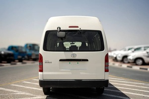 HIACE ESTÁNDAR BLANCA 2025, 5 PLAZAS, 2.8D MT, 2.8L TURBO-DIÉSEL, TRANSMISIÓN AUTOMÁTICA DE 6 VELOCIDADES O MANUAL - Product Image 3