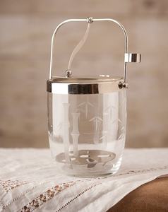 ถังน้ำแข็งแก้วหรูหราที่มีเส้นเรียบและความคมชัดระดับพรีเมียมเหมาะสำหรับการตกแต่งและใช้งานในห้องครัวแบบมินิมอล - Product Image 6