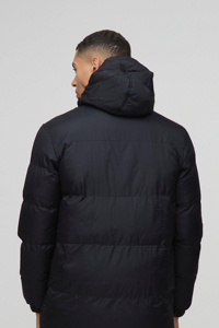 Veste matelassée à capuche mi-longue pour hommes avec logo personnalisé OEM en noir, coupe-vent et chaud, vestes à bulles en duvet matelassé de haute qualité pour hommes - Product Image 5