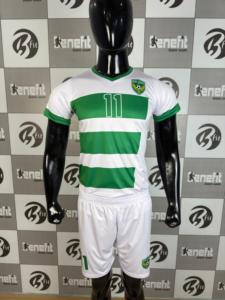 Ensembles d'uniformes de football en gros personnalisés séchage rapide, maillots et shorts d'équipe respirants fabricant de vêtements de sport OEM ODM - Product Image 4