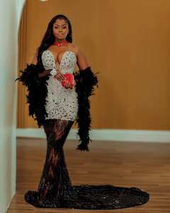 Dirac de seda rosa pastel con intrincados diseños de bordes cosidos a mano Elegante Opción de talla grande con bordado intrincado - Product Image 3