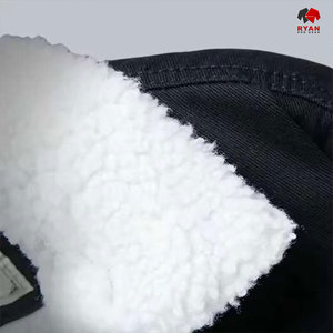 Veste en jean personnalisée pour homme Tissu confortable et respirant avec logo personnalisé Conception ODM OEM - Product Image 3