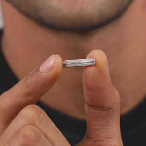 แหวนเงินหนาสำหรับผู้ชายแหวนแฟชันพลอยแพลตตินัมชั้นดีประดับเพชรชุดชุบโรเดียมเจียระไนทรงรีฝังเครื่องประดับสำหรับผู้ชายที่สง่างาม - Product Image 2