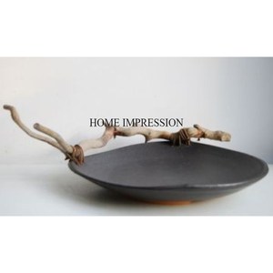 Irregular Shape Aluminum Casted <b>Black</b> Color Powder Coated Attractive Designer <b>Serving</b> <b>Tray</b> For Home And Restaurant Dining Table - Product Image 3