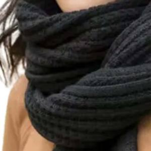 OEM Khimar <b>Winter</b> Scarf Women Shawls Wrap Fashion Plaid <b>Warm</b> Thick Cashmere Scarves Female Neck Warmer Hijab Wrap for Girls - Product Image 3