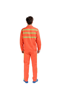 Traje de lluvia impermeable de calidad superior con Capucha ajustable y tela a prueba de viento diseñado para el trabajo al aire libre y aventuras de senderismo - Product Image 2