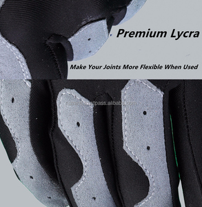 Gants de golf respirants de haute qualité pour hommes et femmes offrant une excellente adhérence, une sensation flexible et un confort durable - Product Image 5