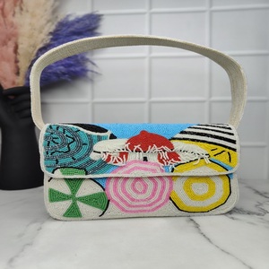 Bolsos con solapa y cuentas con clase de diseñador para mujeres y niñas, trabajo pesado, bordado en ambos lados, diseño moderno de alta calidad - Product Image 1